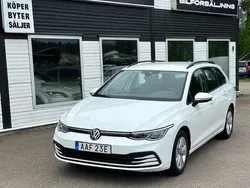 Vit Begagnad 2022 VW Golf VIII Kombi | 239 000 kr (Marknadspris)