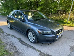 Grå Begagnad 2007 Volvo C30 Kinetic Halvkombi | 45 000 kr (Marknadspris)
