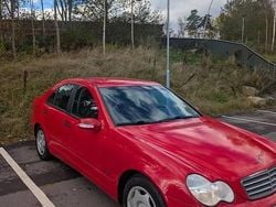 Begagnad 2002 Mercedes C180 Sedan | 24 000 kr