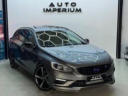 Grå Begagnad 2015 Volvo V60 R-Design Kombi | 239 900 kr