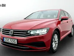 Röd Begagnad 2022 VW Passat Business Kombi | 309 900 kr (Marknadspris)