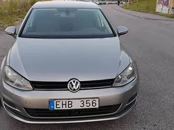 Silver Begagnad 2013 VW Golf VII Halvkombi | 100 900 kr (Marknadspris)