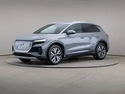 Grå Begagnad 2023 Audi Q4 e-tron Proline SUV | 385 000 kr (Bra pris)