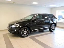 Svart Begagnad 2017 Volvo XC60 Standard SUV | 239 900 kr (Marknadspris)