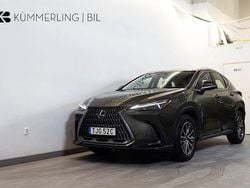 Grön Begagnad 2024 Lexus NX350h Business Edition SUV | 479 900 kr (Bra pris)