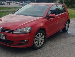 Röd Begagnad 2014 VW Golf VII Halvkombi | 85 000 kr (Dyr)