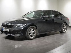Svart Begagnad 2020 BMW 320 Sport Line Sedan | 289 800 kr (Superpris)