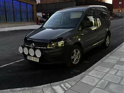 Grå Begagnad 2016 VW Caddy Minibuss | 160 000 kr (Marknadspris)