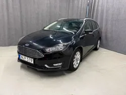 Svart Begagnad 2016 Ford Focus Titanium Kombi | 89 900 kr (Marknadspris)
