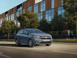 Svart Ny 2024 Dacia Sandero Halvkombi | 184 900 kr (Bra pris)