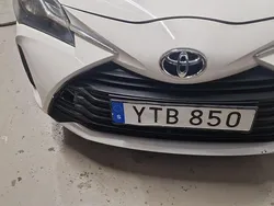 Vit Begagnad 2017 Toyota Yaris Multidrive S Halvkombi | 77 000 kr