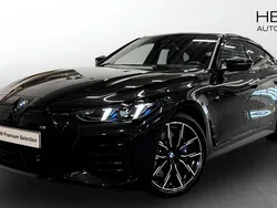 Svart (black) Begagnad 2025 BMW i4 Comfort Edition Sedan | 668 700 kr (Marknadspris)