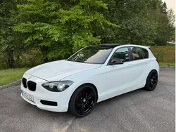 Vit Begagnad 2013 BMW 116 Halvkombi | 74 900 kr (Marknadspris)