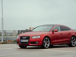 Röd Begagnad 2010 Audi A5 Sportback Comfort Halvkombi | 105 000 kr (Marknadspris)