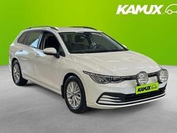 Vit Begagnad 2022 VW Golf VIII Kombi | 264 700 kr (Marknadspris)