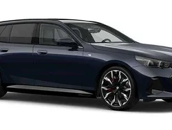 Svart Ny 2025 BMW 550e M Sport Kombi | 1 033 800 kr