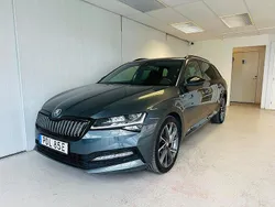 Grå Begagnad 2020 Skoda Superb SportLine Kombi | 299 900 kr (Marknadspris)