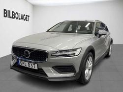 Begagnad 2024 Volvo V60 CC Kombi | 384 800 kr (Superpris)