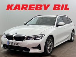 Vit Begagnad 2022 BMW 320 Sport Line Kombi | 263 900 kr (Superpris)