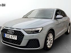 Pilgrå pärleffekt Begagnad 2022 Audi A1 Sportback Proline Halvkombi | 214 000 kr (Marknadspris)