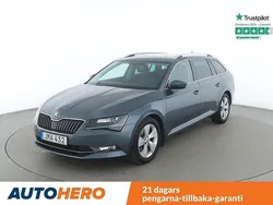Grå Begagnad 2016 Skoda Superb Style Kombi | 157 000 kr (Marknadspris)