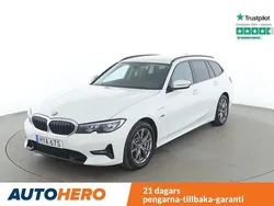 Vit Begagnad 2022 BMW 330e Sport Line Kombi | 259 000 kr (Bra pris)