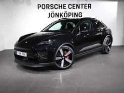 Svart (black) Begagnad 2025 Porsche Macan SUV | 1 165 000 kr