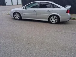 Grå Begagnad 2003 Opel Vectra GTS Halvkombi | 15 000 kr