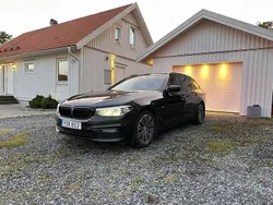 Svart Begagnad 2018 BMW 520 Sport Line Kombi | 224 000 kr (Marknadspris)