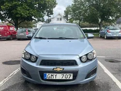 Blå Begagnad 2012 Chevrolet Aveo Halvkombi | 34 000 kr (Marknadspris)