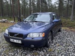 Blå Begagnad 2001 Volvo S60 Sedan | 11 000 kr (Superpris)