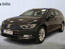 Grå Begagnad 2018 VW Passat Kombi | 174 900 kr (Marknadspris)