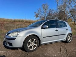 Silver Begagnad 2004 VW Golf IV Trendline Halvkombi | 20 000 kr (Bra pris)