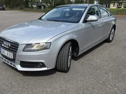 Grå Begagnad 2009 Audi A4 Ambiente Sedan | 83 000 kr (Marknadspris)