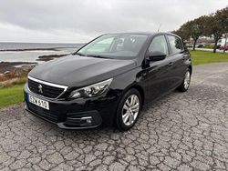 Svart Begagnad 2018 Peugeot 308 Halvkombi | 139 000 kr (Marknadspris)