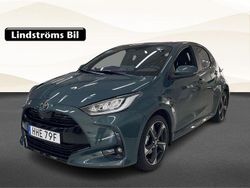 Grön Ny 2025 Toyota Yaris Hybrid Style Halvkombi | 309 900 kr (Lite dyr)
