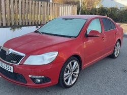 Röd Begagnad 2010 Skoda Octavia RS Halvkombi | 62 000 kr (Marknadspris)