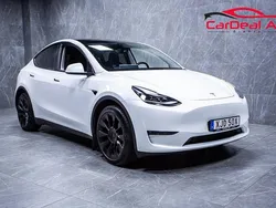 Vit Begagnad 2021 Tesla Model Y Long Range SUV | 324 800 kr