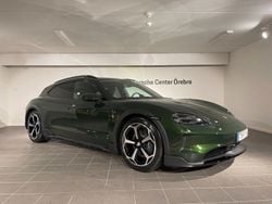 Grön (oak green metallic neo) Ny 2024 Porsche Taycan Cross Turismo Sedan | 1 185 000 kr