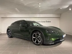Grön (oak green metallic neo) Ny 2024 Porsche Taycan Cross Turismo Sedan | 1 687 300 kr