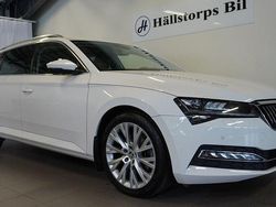 Vit Begagnad 2021 Skoda Superb Business Line Kombi | 269 900 kr (Bra pris)