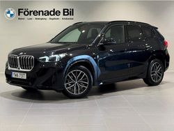 Svart (safirsvart metallic) Begagnad 2025 BMW X1 M Sport SUV | 429 000 kr (Lite dyr)