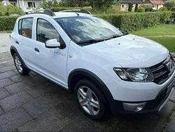 Vit Begagnad 2016 Dacia Sandero Stepway Halvkombi | 69 000 kr (Marknadspris)