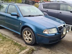 Blå Begagnad 2003 Skoda Octavia Tour Kombi | 7 000 kr