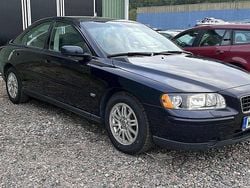 Mörkblå Begagnad 2004 Volvo S60 Business Edition Sedan | 34 900 kr (Lite dyr)