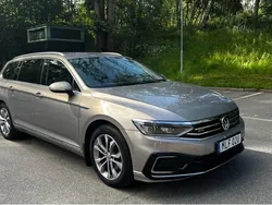 Brun Begagnad 2020 VW Passat GTE Kombi | 259 000 kr (Marknadspris)