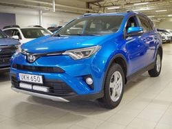 Blå Begagnad 2016 Toyota RAV4 Multidrive S SUV | 169 000 kr (Marknadspris)