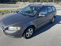 Grå Begagnad 2007 Volvo V50 Kinetic Kombi | 20 000 kr (Superpris)