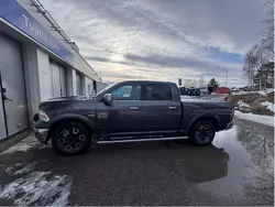 Grå Begagnad 2018 RAM 1500 Pickup | 200 000 kr