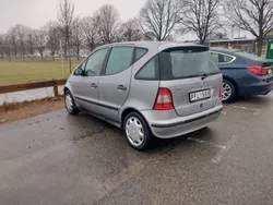 Grå Begagnad 2000 Mercedes A160 Elegance Halvkombi | 23 000 kr